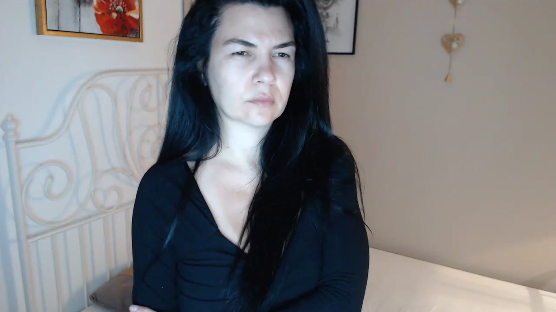 Gallery image thumbnail from Darkella's myfreecams stream on, 03/25/2023, 23:05 image 4 of 20