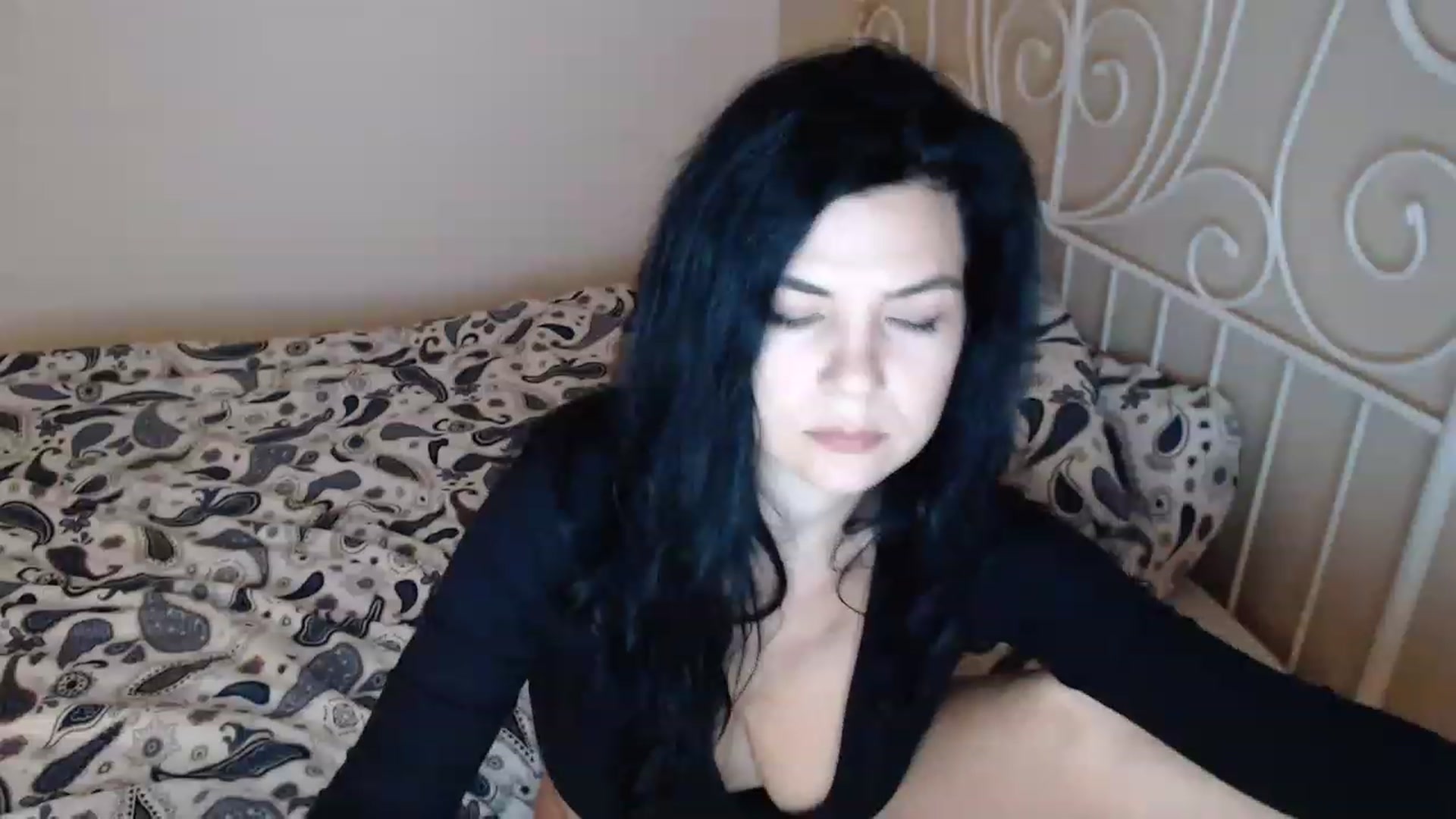 Gallery image thumbnail from Darkella's myfreecams stream on, 04/18/2023, 22:53 image 19 of 20