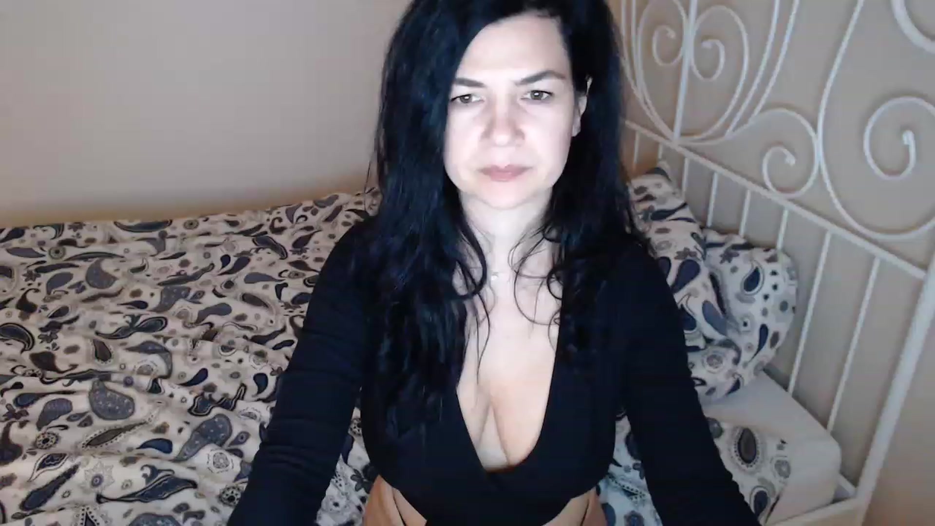 Gallery image thumbnail from Darkella's myfreecams stream on, 04/18/2023, 22:53 image 15 of 20