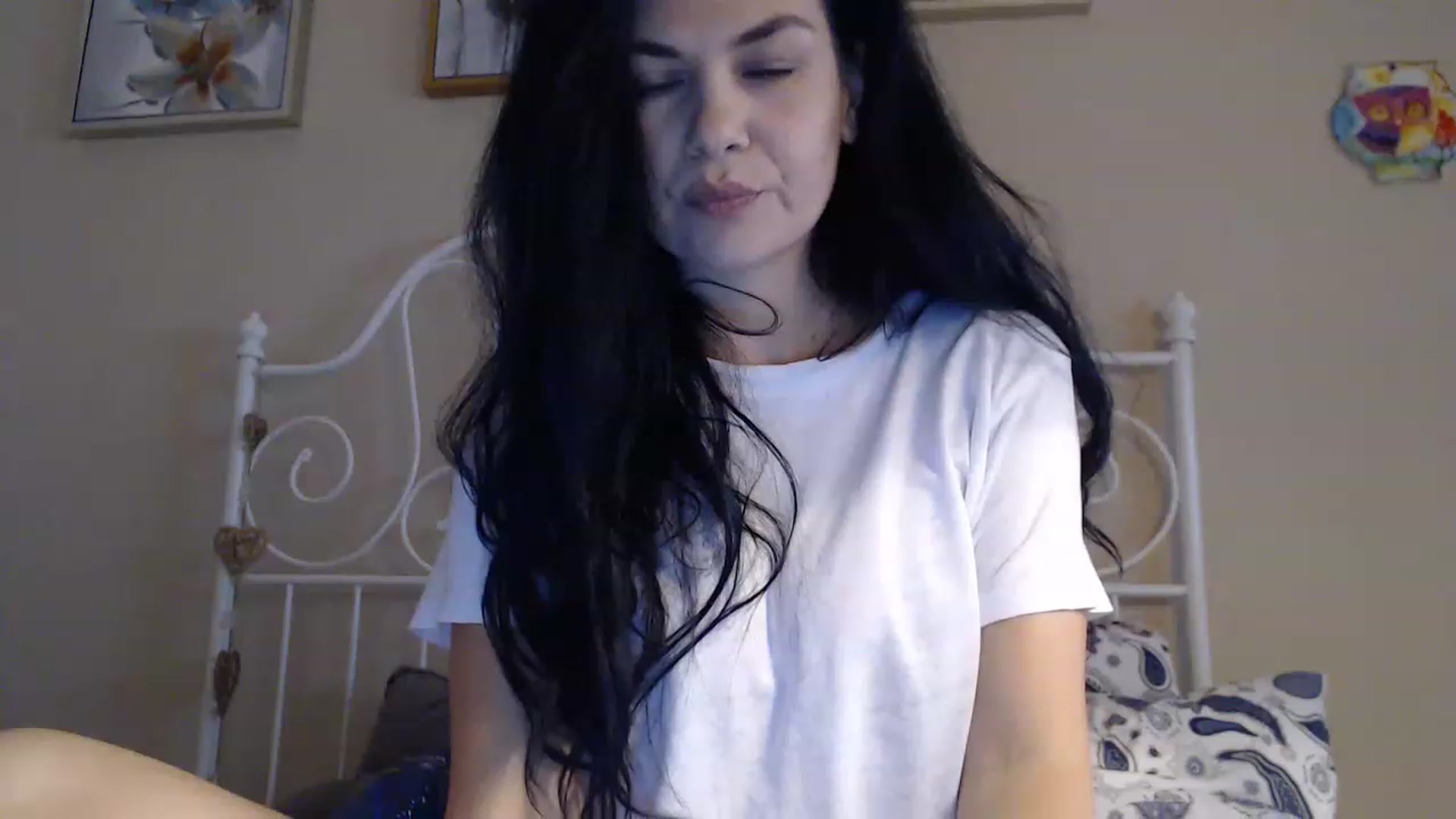 Gallery image thumbnail from Darkella's myfreecams stream on, 04/20/2023, 23:11 image 18 of 20