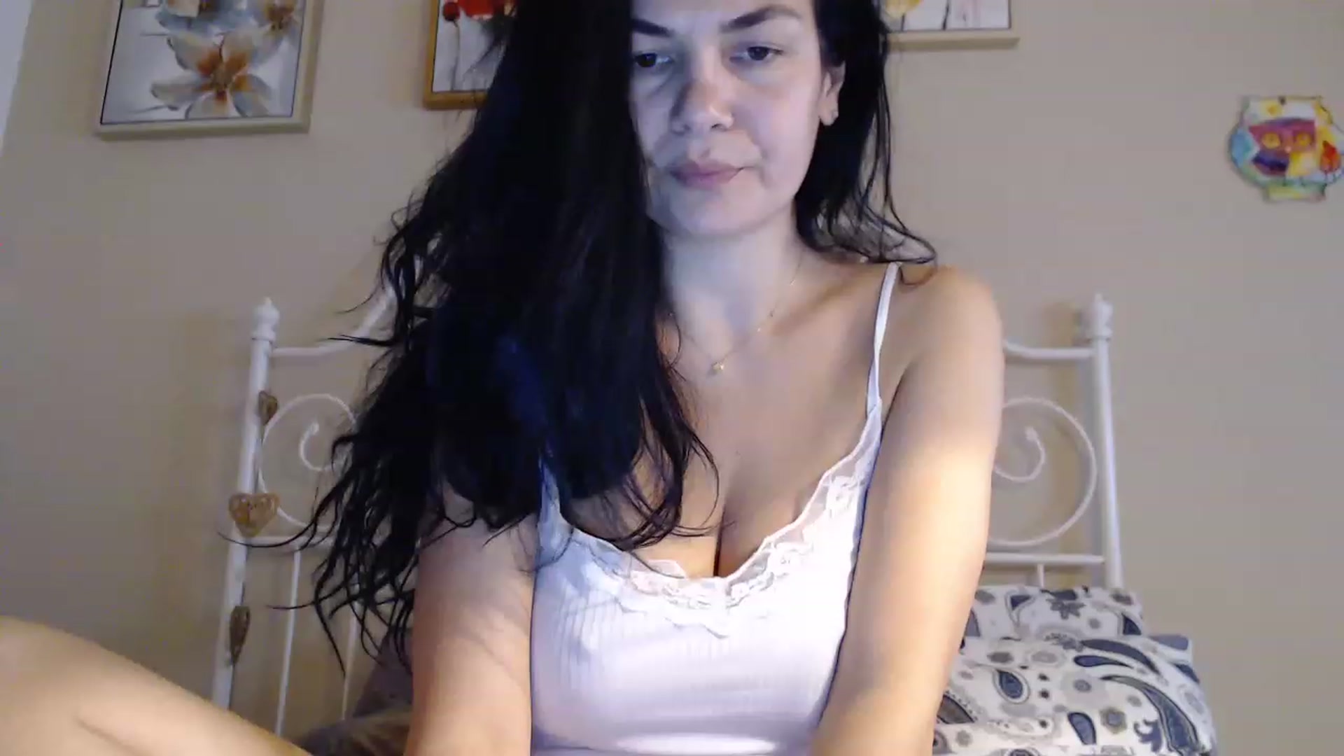 Gallery image thumbnail from Darkella's myfreecams stream on, 04/21/2023, 23:48 image 7 of 20