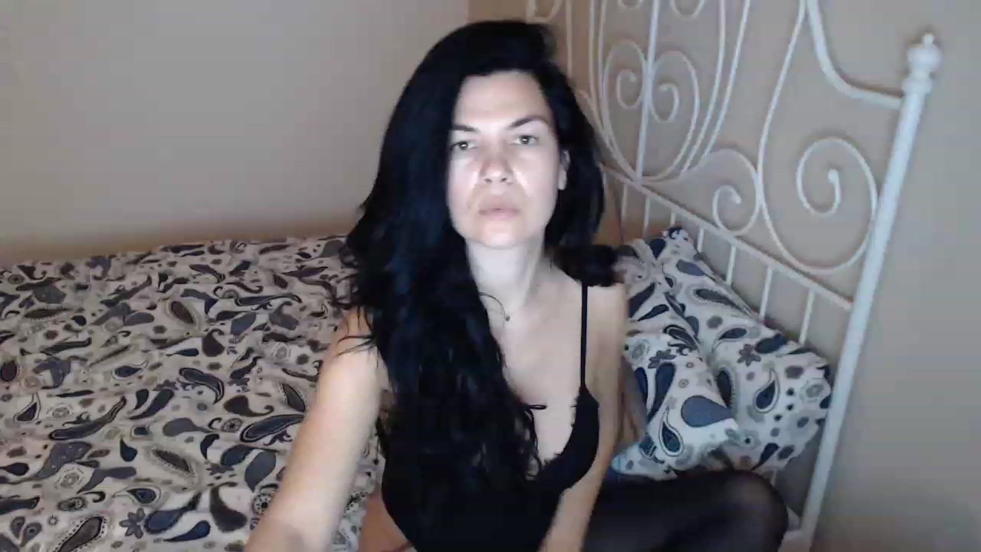 Gallery image thumbnail from Darkella's myfreecams stream on, 04/23/2023, 23:01 image 8 of 20