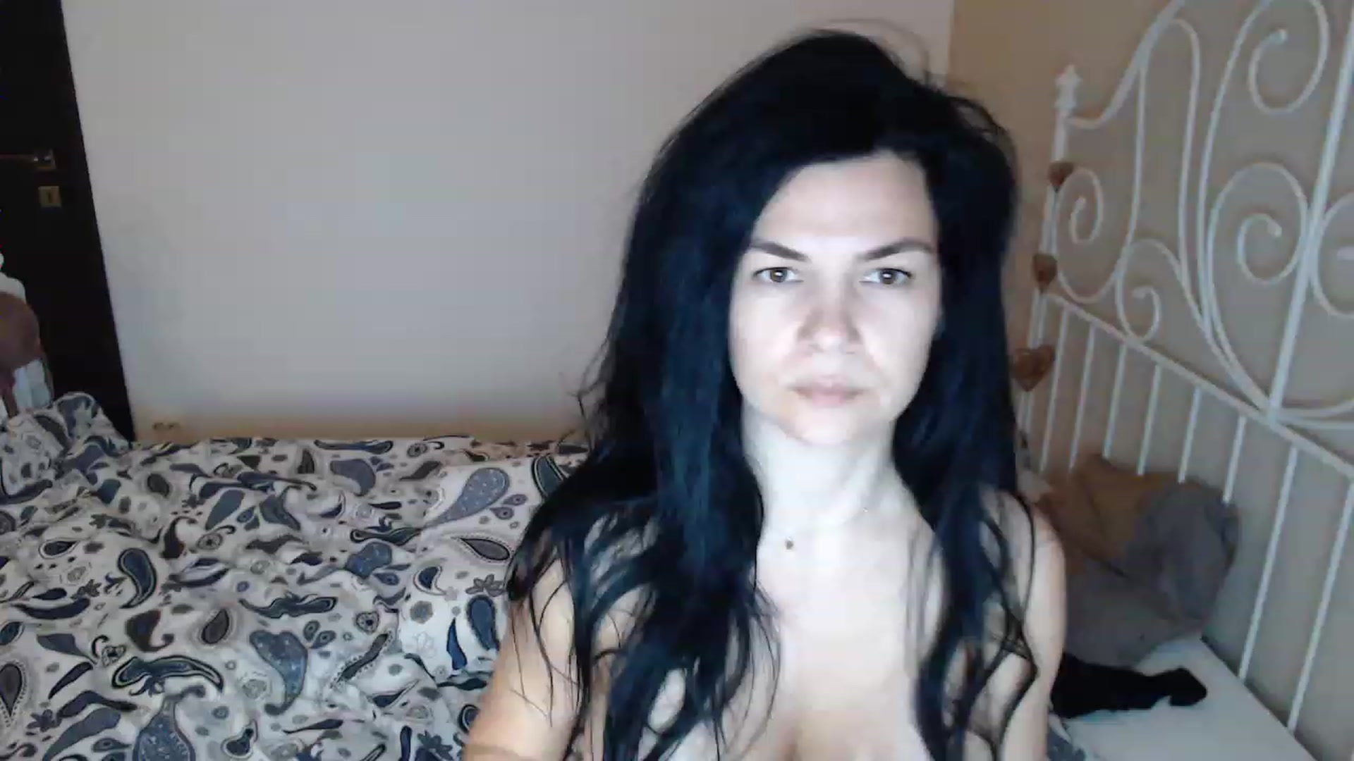 Gallery image thumbnail from Darkella's myfreecams stream on, 04/28/2023, 24:04 image 1 of 20