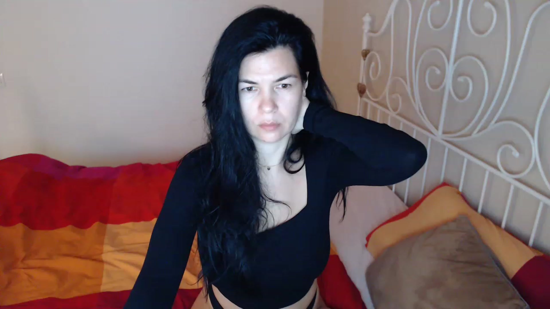 Gallery image thumbnail from Darkella's myfreecams stream on, 05/03/2023, 22:56 image 4 of 20