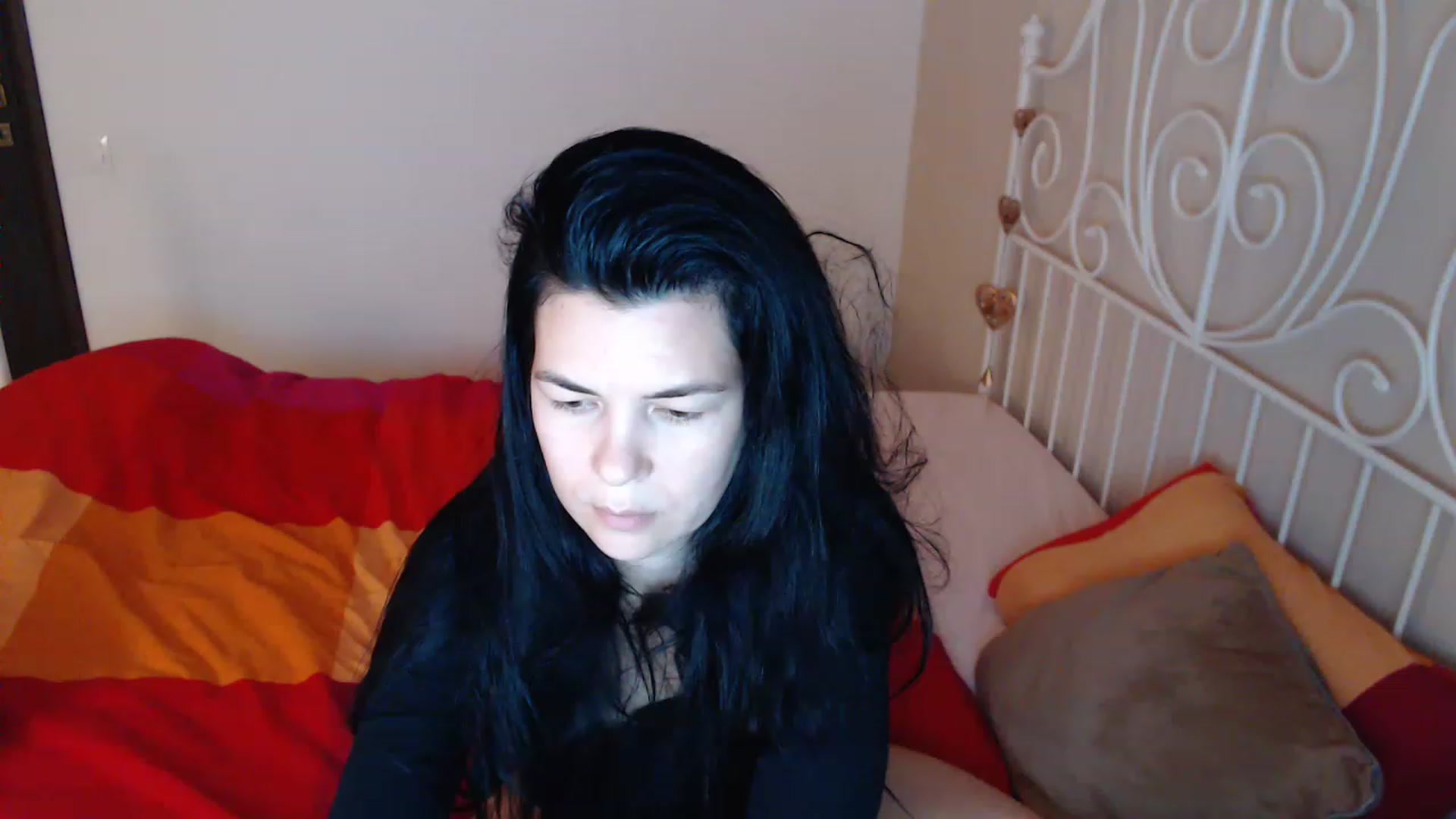 Gallery image thumbnail from Darkella's myfreecams stream on, 05/03/2023, 22:56 image 17 of 20