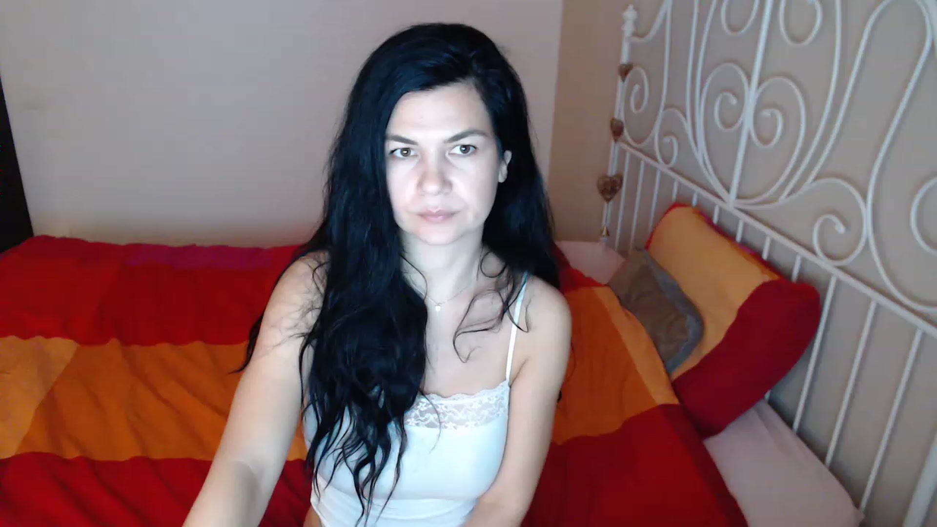 Gallery image thumbnail from Darkella's myfreecams stream on, 05/04/2023, 23:05 image 14 of 20