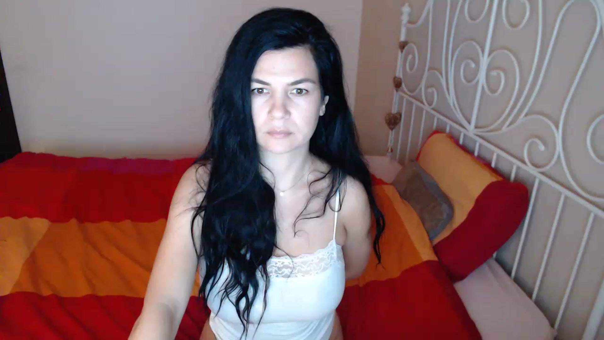 Gallery image thumbnail from Darkella's myfreecams stream on, 05/04/2023, 23:05 image 15 of 20