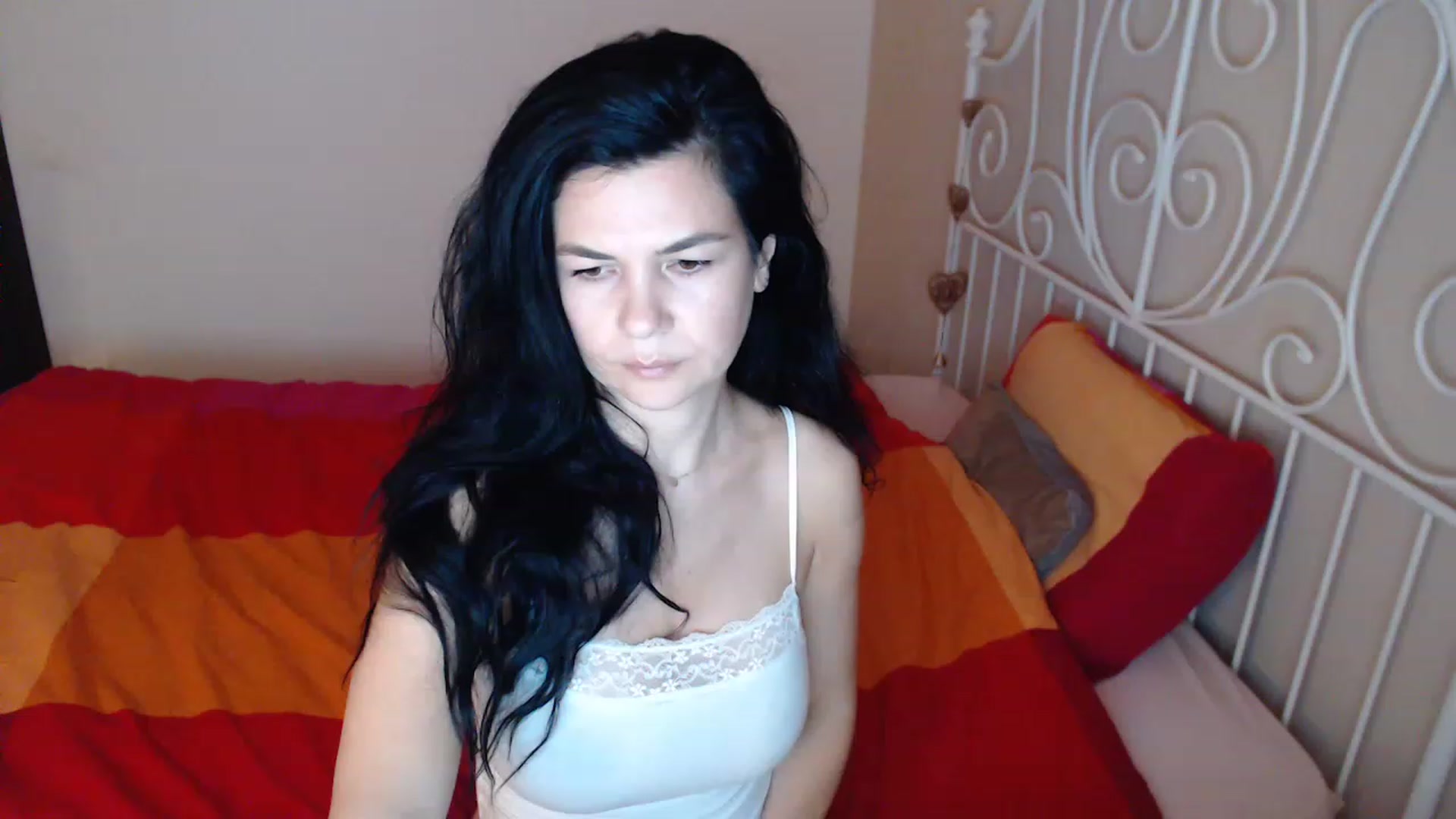 Gallery image thumbnail from Darkella's myfreecams stream on, 05/04/2023, 23:05 image 10 of 20