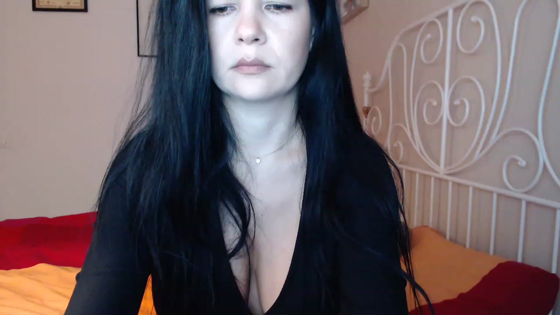 Gallery image thumbnail from Darkella's myfreecams stream on, 05/08/2023, 22:23 image 1 of 20