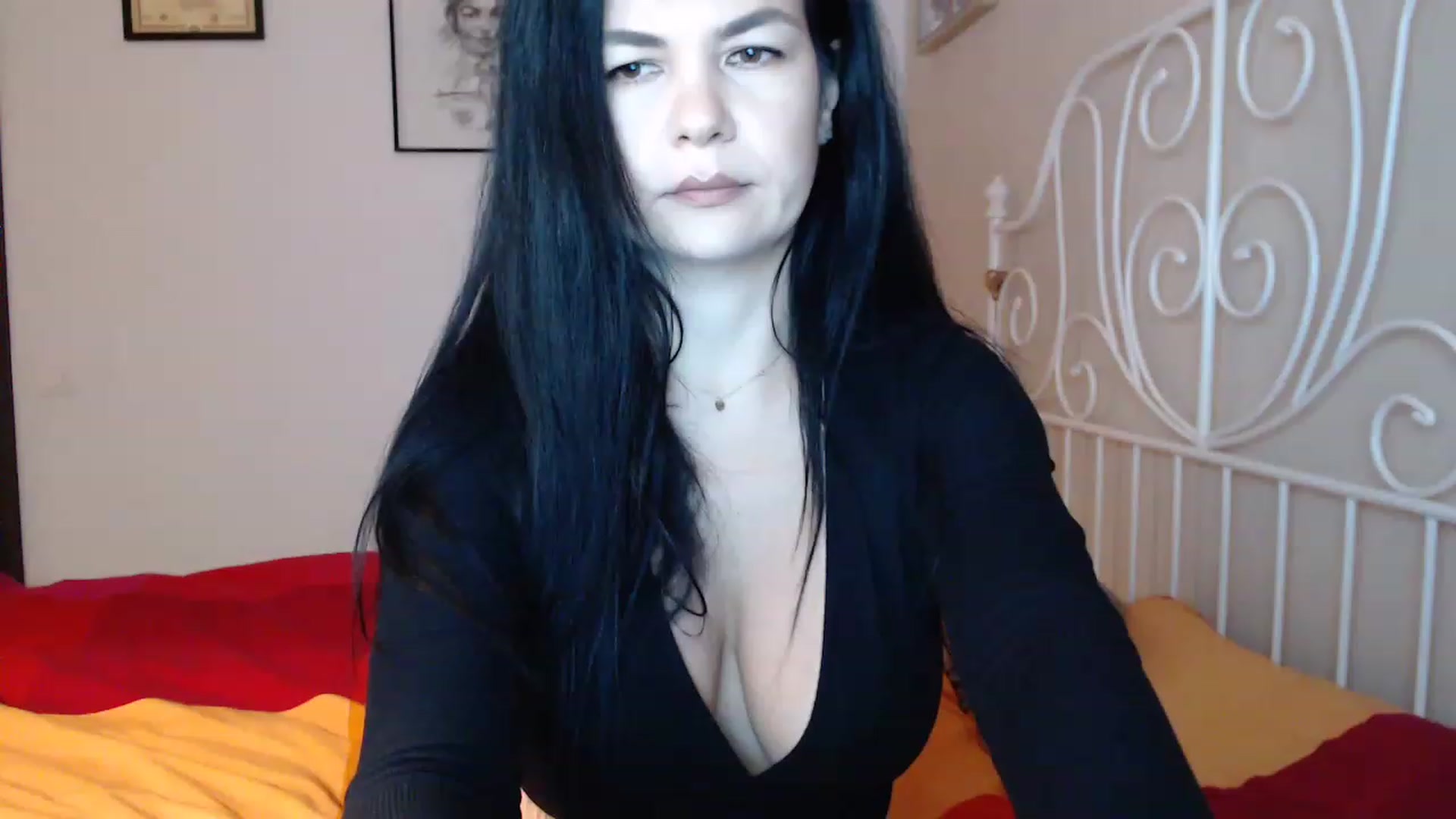 Gallery image thumbnail from Darkella's myfreecams stream on, 05/08/2023, 22:23 image 18 of 20