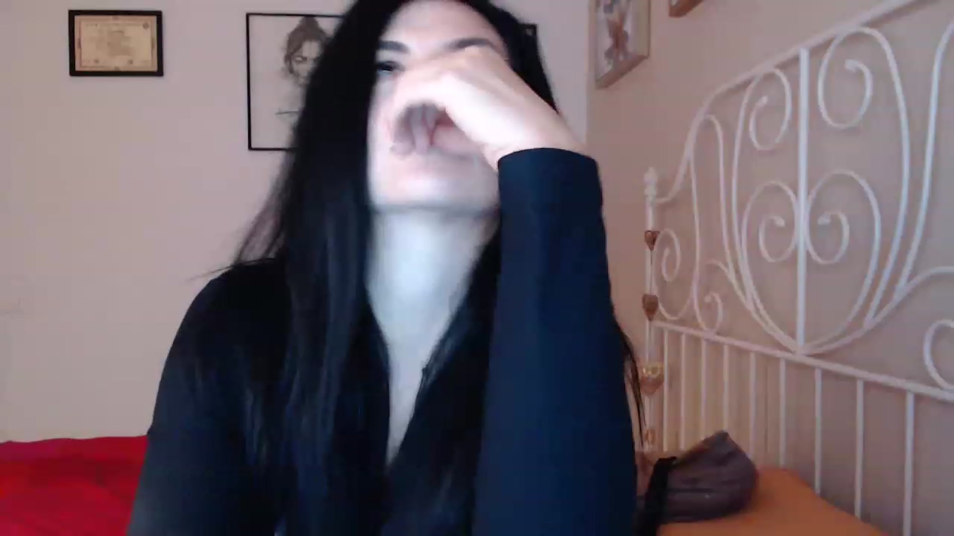 Gallery image thumbnail from Darkella's myfreecams stream on, 05/09/2023, 24:00 image 11 of 20
