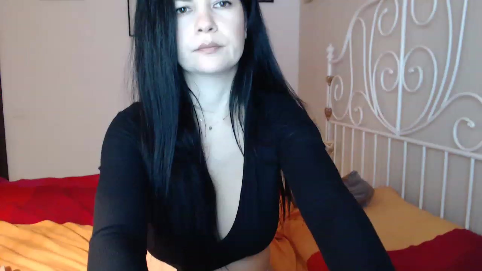 Gallery image thumbnail from Darkella's myfreecams stream on, 05/09/2023, 24:00 image 2 of 20