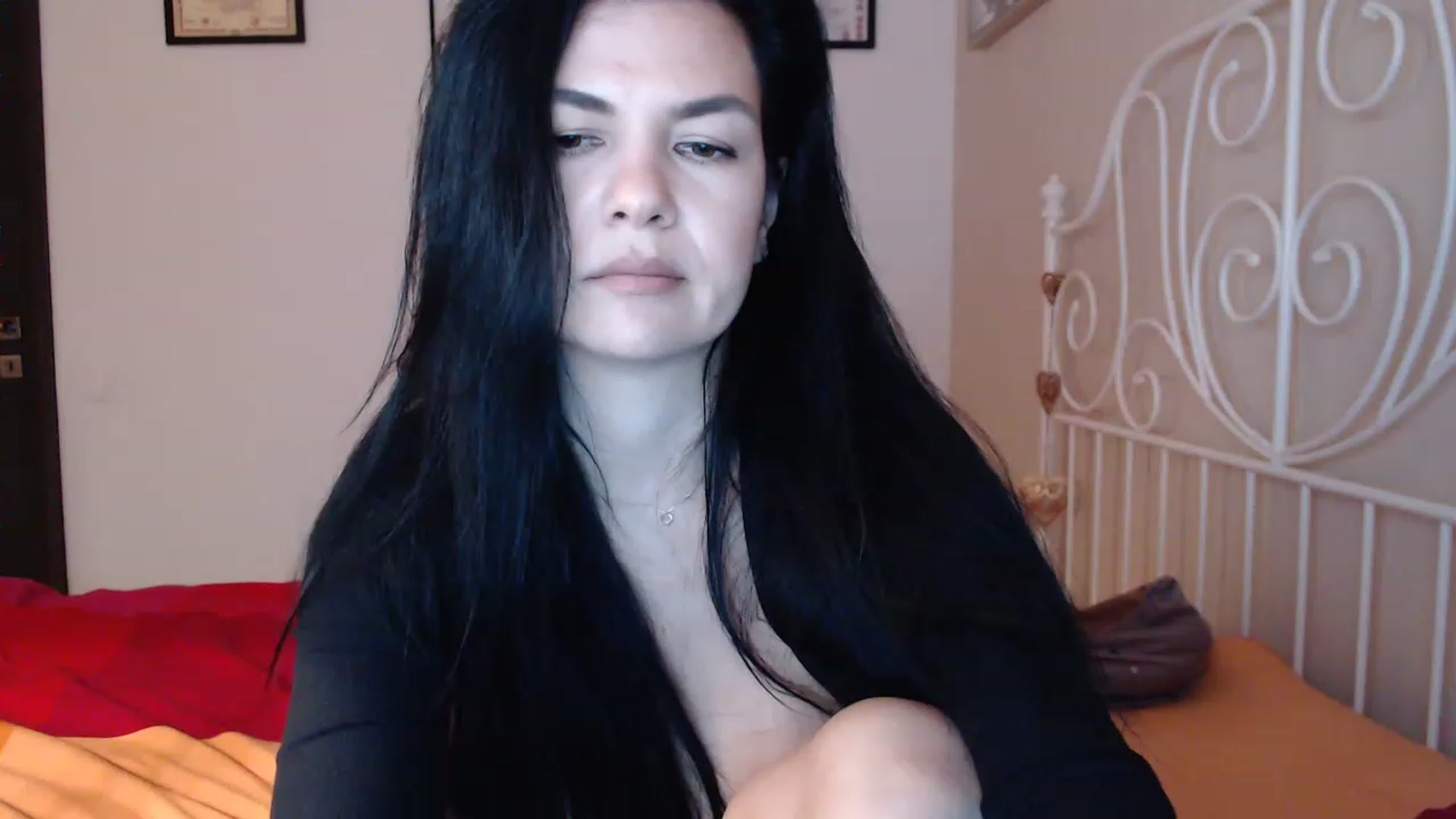 Gallery image thumbnail from Darkella's myfreecams stream on, 05/09/2023, 24:00 image 20 of 20