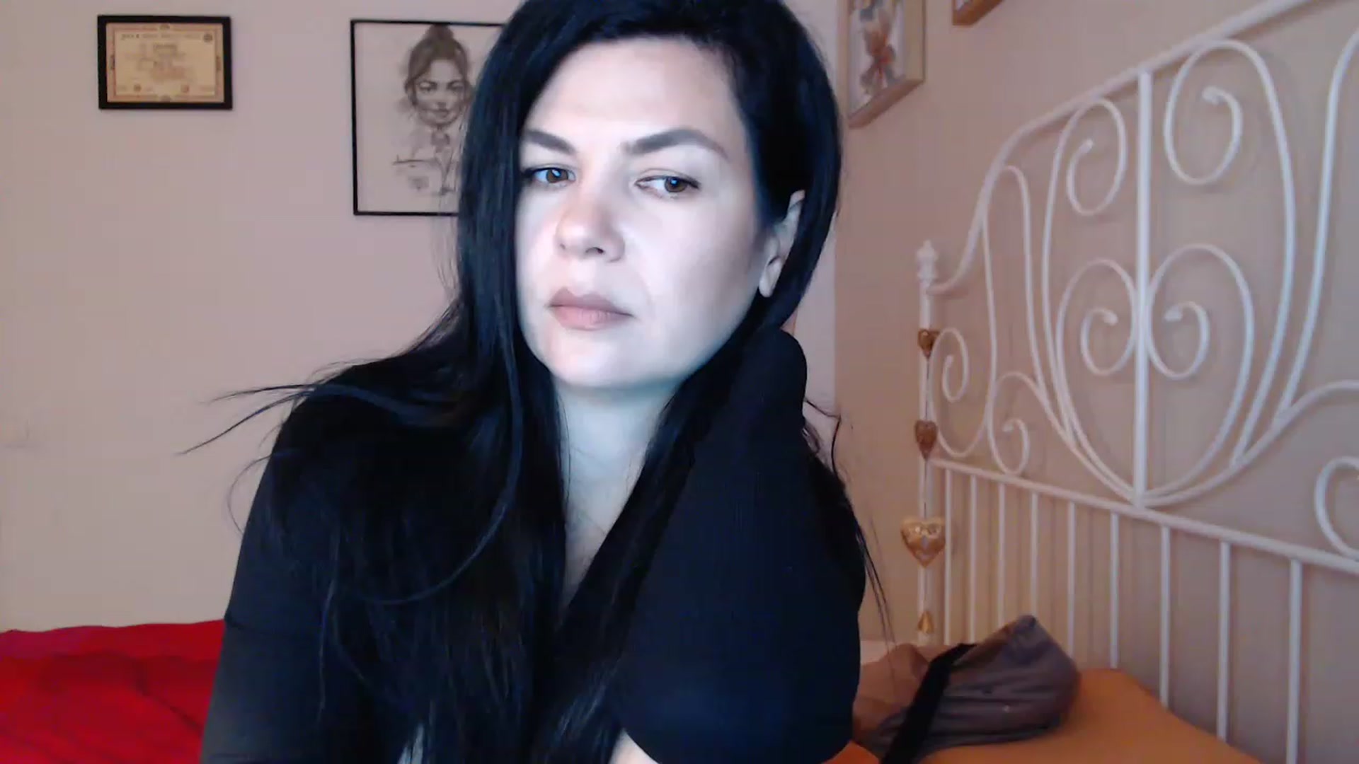 Gallery image thumbnail from Darkella's myfreecams stream on, 05/09/2023, 24:00 image 10 of 20
