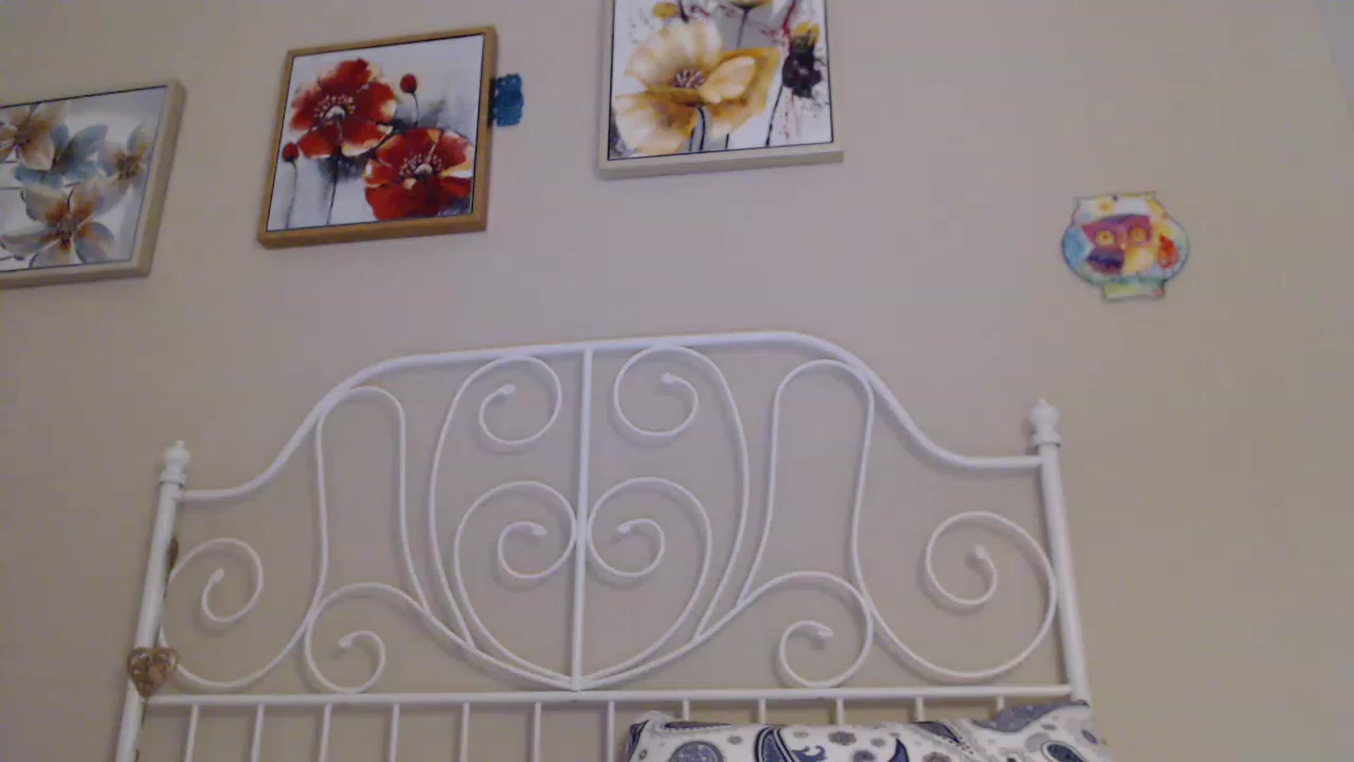 Gallery image thumbnail from Darkella's myfreecams stream on, 05/10/2023, 24:01 image 13 of 20