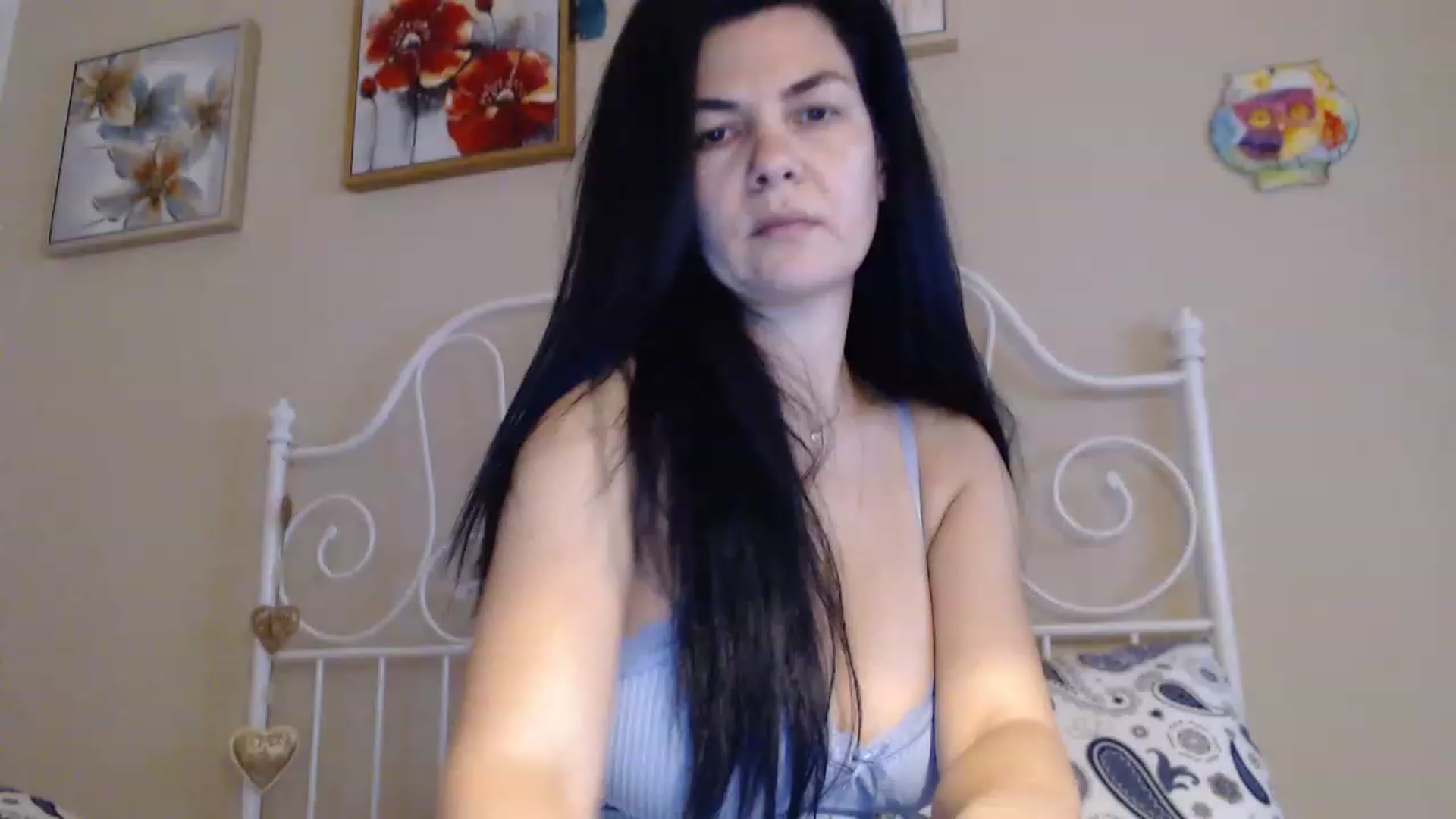 Gallery image thumbnail from Darkella's myfreecams stream on, 05/10/2023, 24:01 image 1 of 20