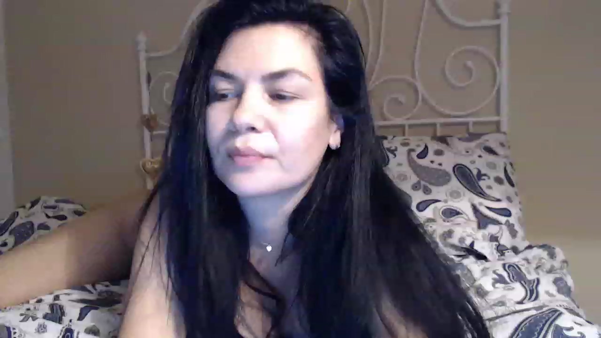 Gallery image thumbnail from Darkella's myfreecams stream on, 05/10/2023, 24:01 image 18 of 20