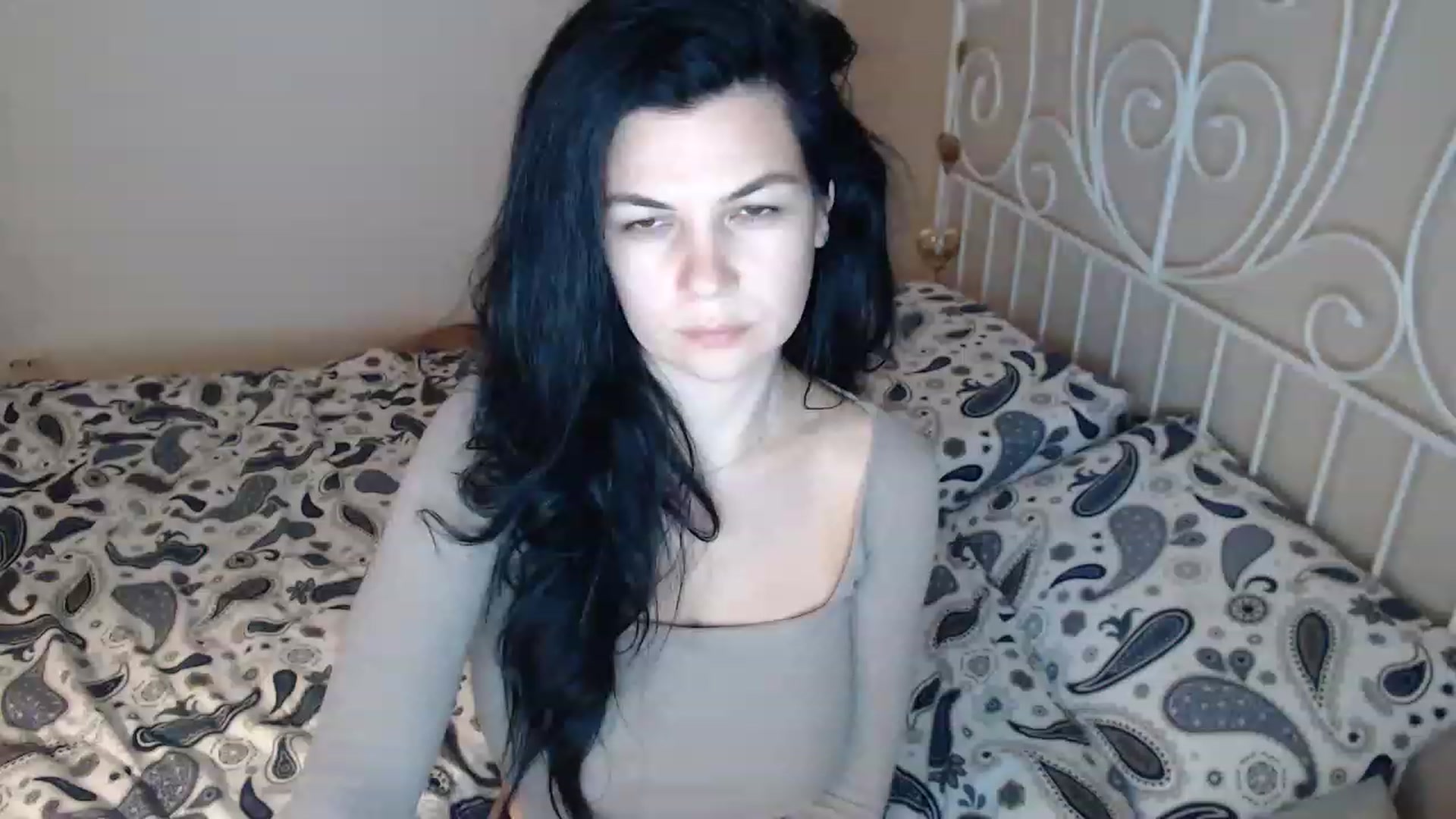 Gallery image thumbnail from Darkella's myfreecams stream on, 05/12/2023, 23:04 image 15 of 20