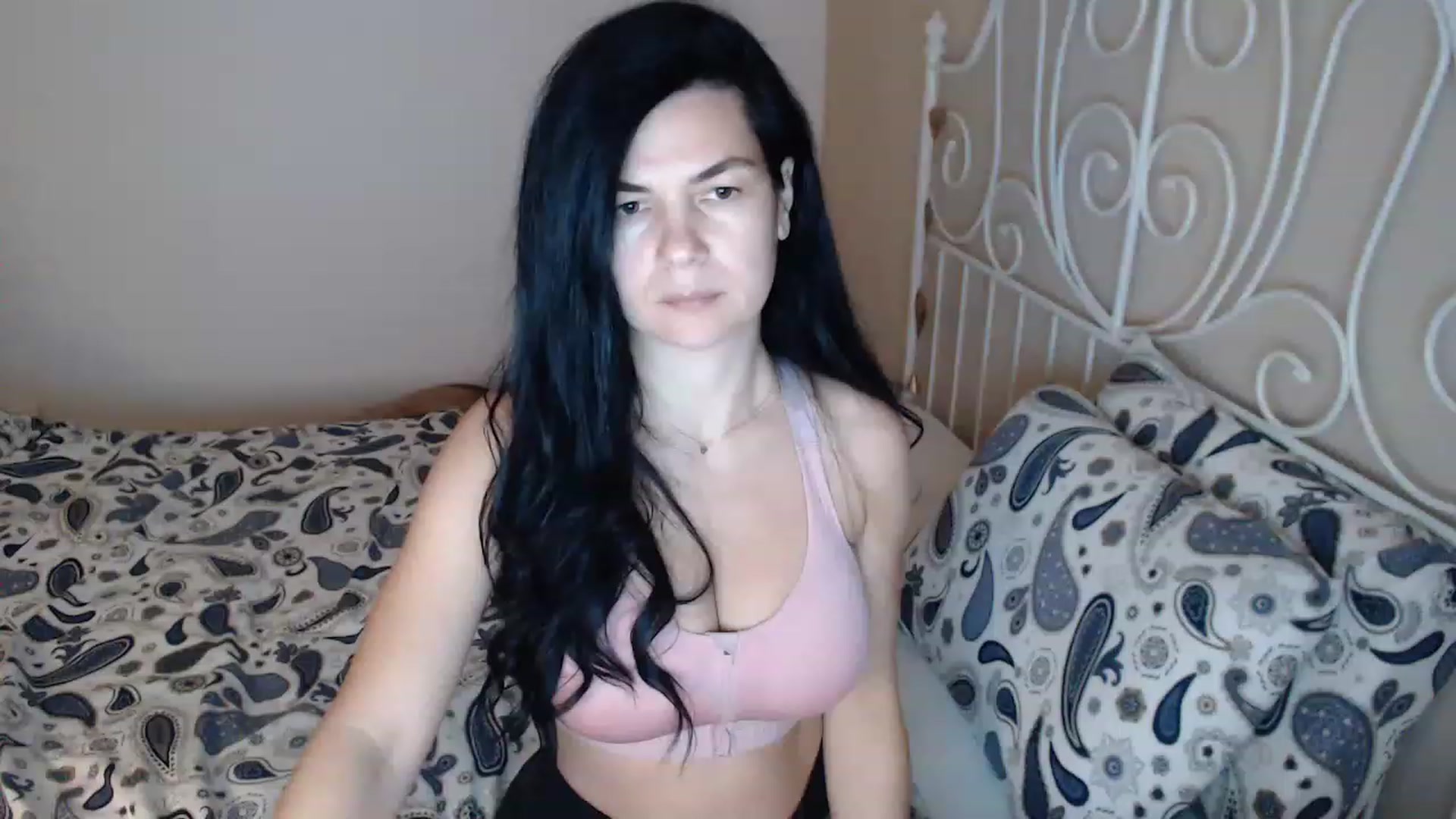Gallery image thumbnail from Darkella's myfreecams stream on, 05/15/2023, 22:15 image 1 of 20