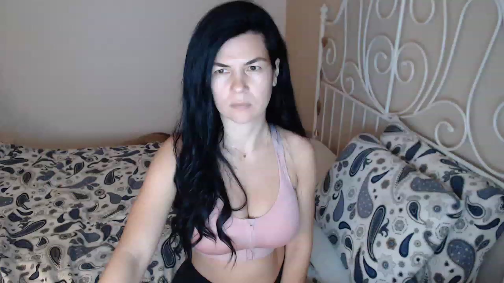 Gallery image thumbnail from Darkella's myfreecams stream on, 05/15/2023, 22:15 image 2 of 20