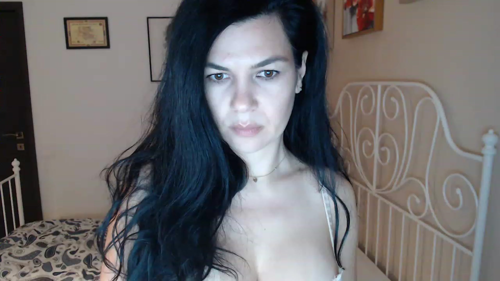Gallery image thumbnail from Darkella's myfreecams stream on, 05/20/2023, 24:00 image 8 of 20