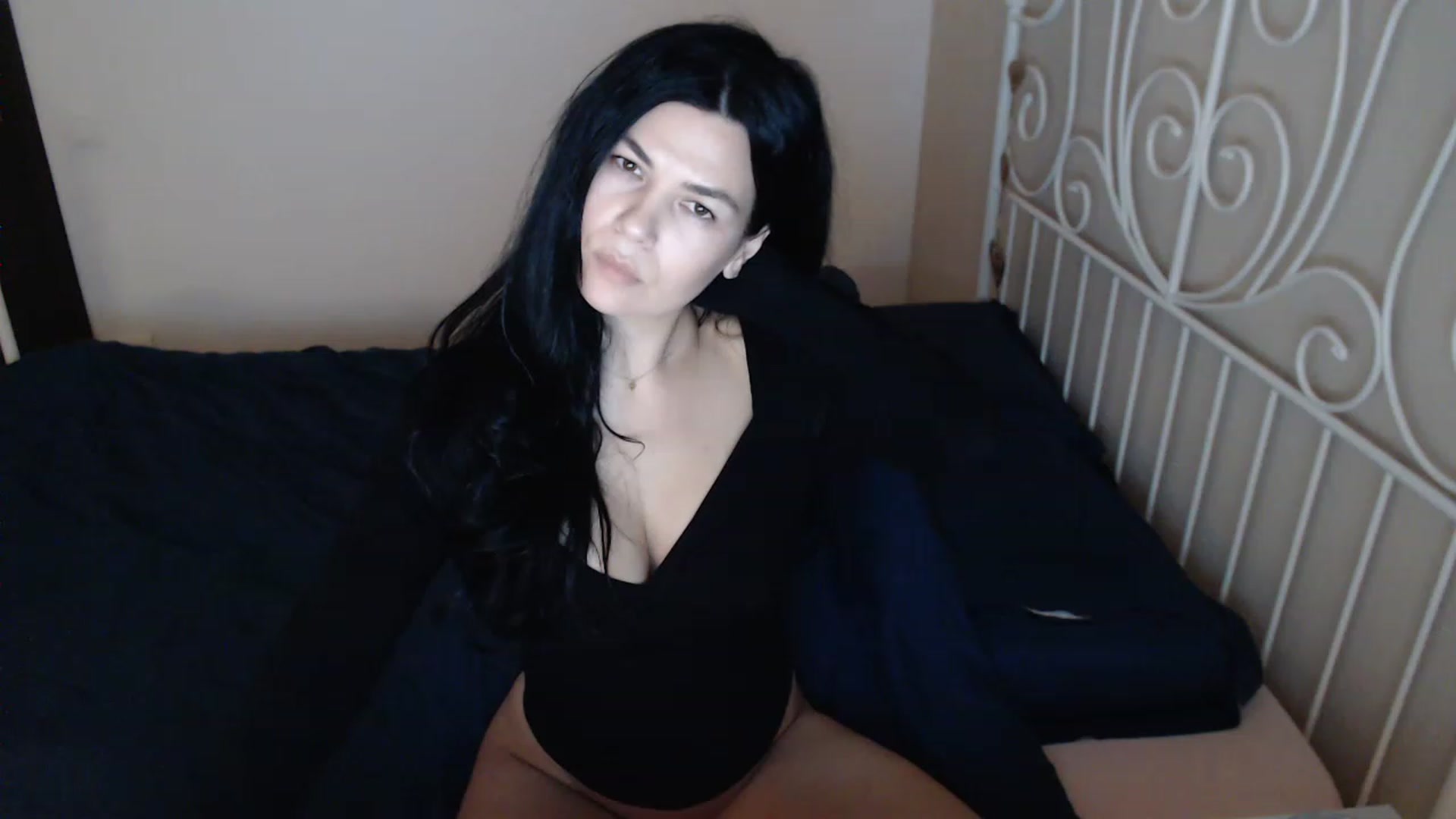 Gallery image thumbnail from Darkella's myfreecams stream on, 05/21/2023, 23:09 image 13 of 20