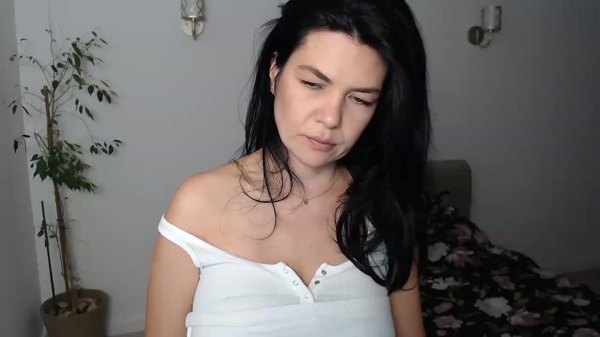 Gallery image thumbnail from Darkella's myfreecams stream on, 06/08/2023, 23:56 image 7 of 20