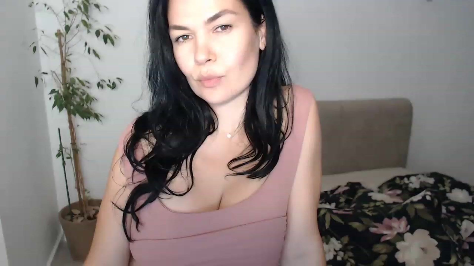 Gallery image thumbnail from Darkella's myfreecams stream on, 06/12/2023, 24:45 image 8 of 20