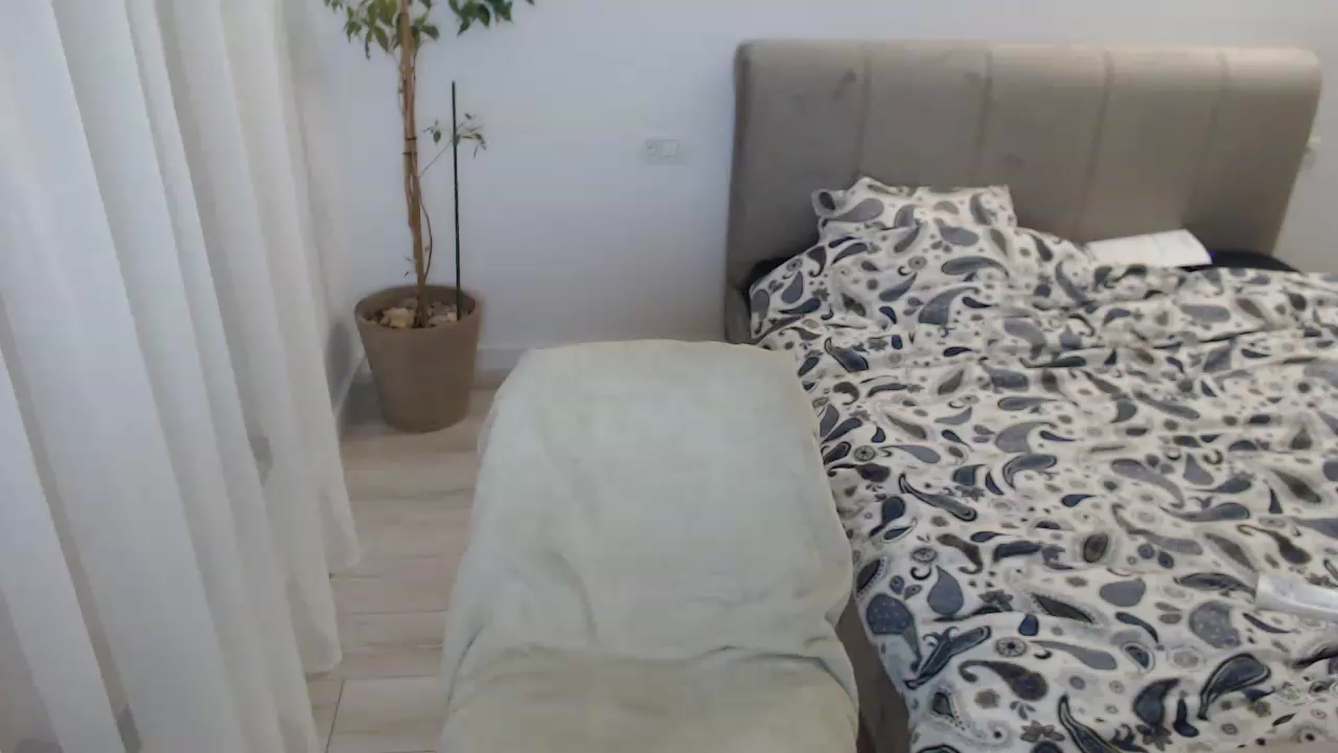 Gallery image thumbnail from Darkella's myfreecams stream on, 06/30/2023, 22:17 image 3 of 20