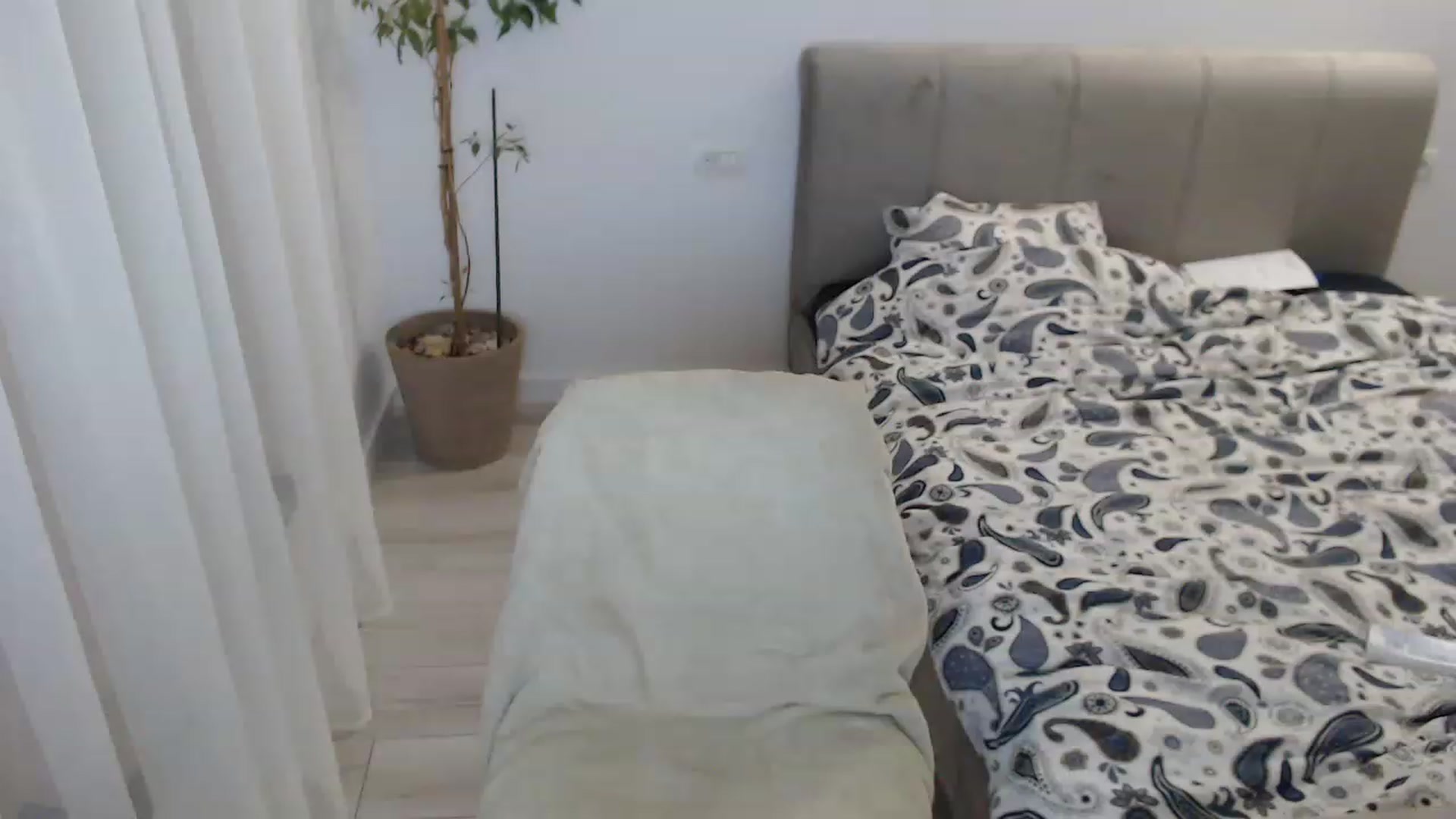 Gallery image thumbnail from Darkella's myfreecams stream on, 06/30/2023, 22:17 image 5 of 20