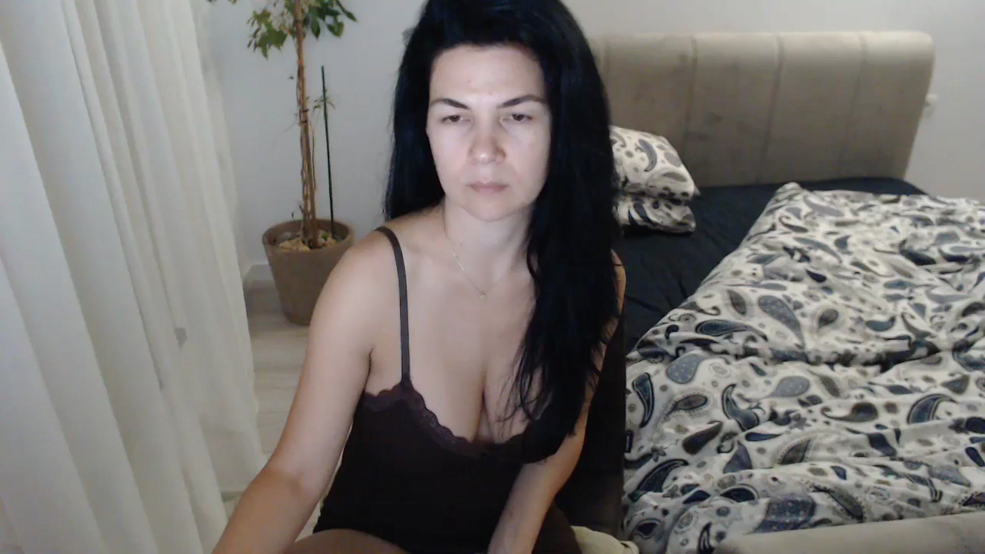 Gallery image thumbnail from Darkella's myfreecams stream on, 07/05/2023, 24:05 image 2 of 20