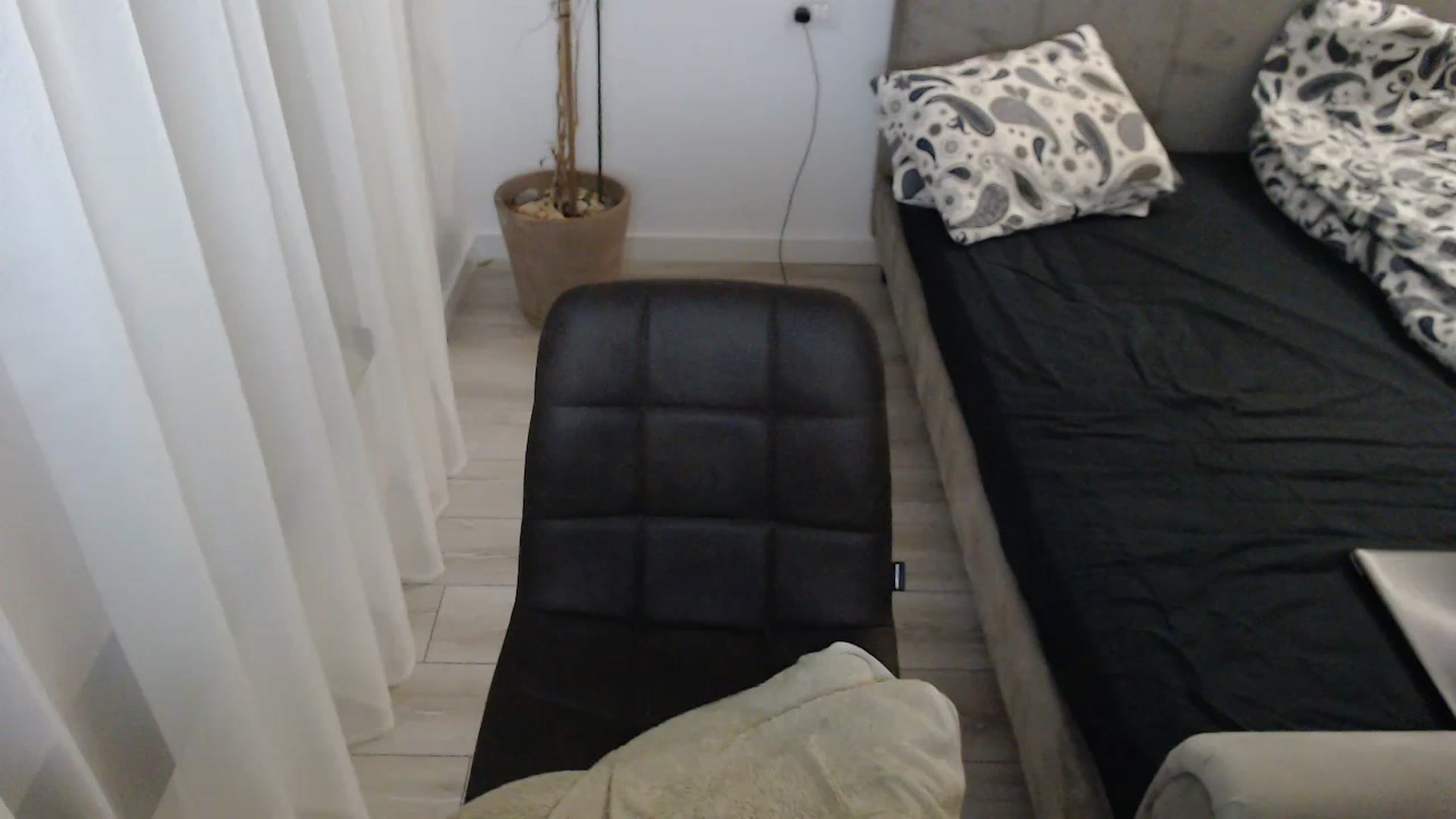 Gallery image thumbnail from Darkella's myfreecams stream on, 07/06/2023, 23:14 image 14 of 20