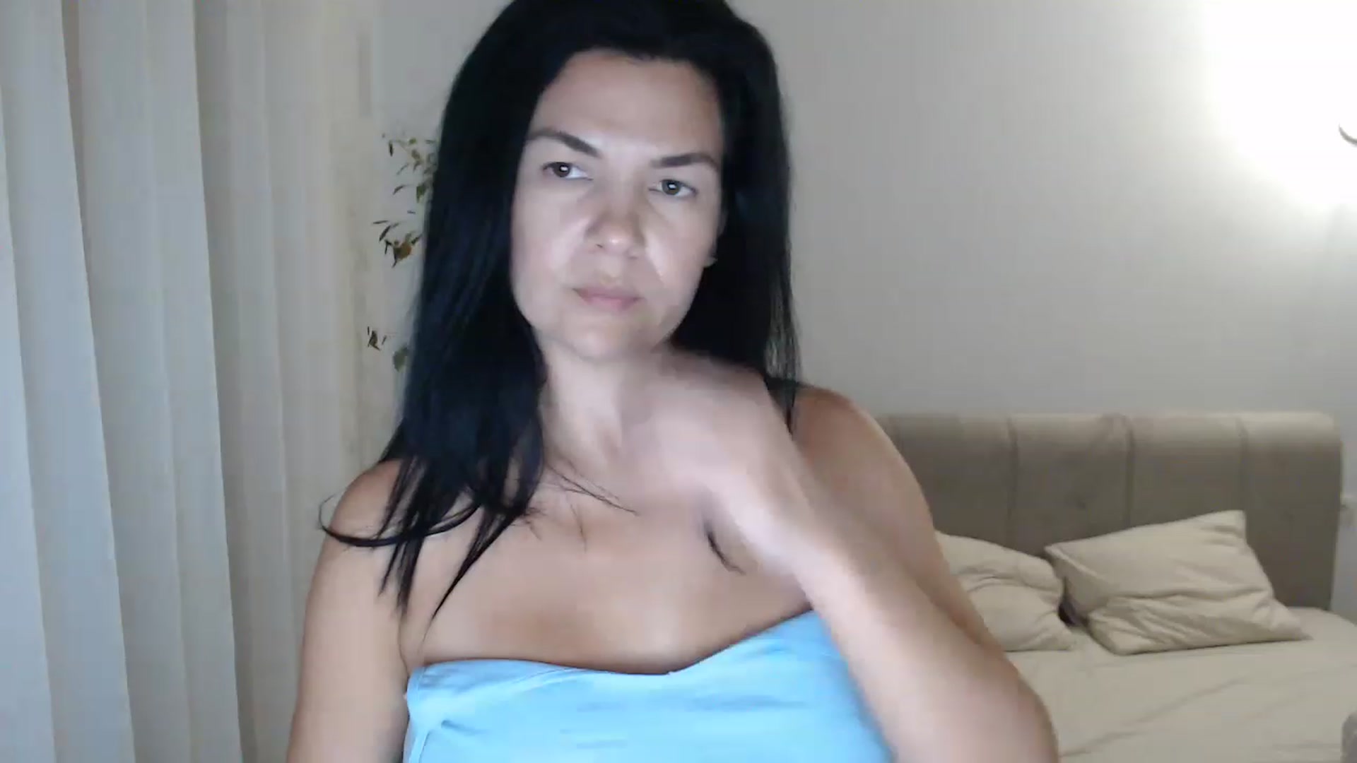 Gallery image thumbnail from Darkella's myfreecams stream on, 07/19/2023, 24:02 image 18 of 20
