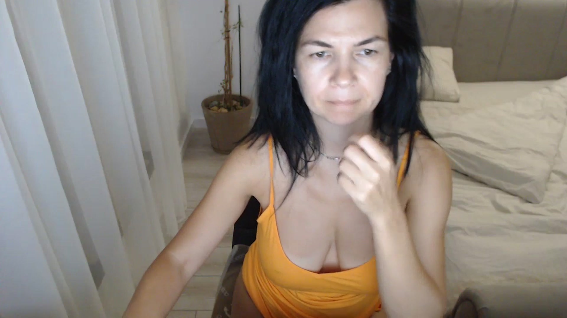 Gallery image thumbnail from Darkella's myfreecams stream on, 07/21/2023, 24:52 image 13 of 20