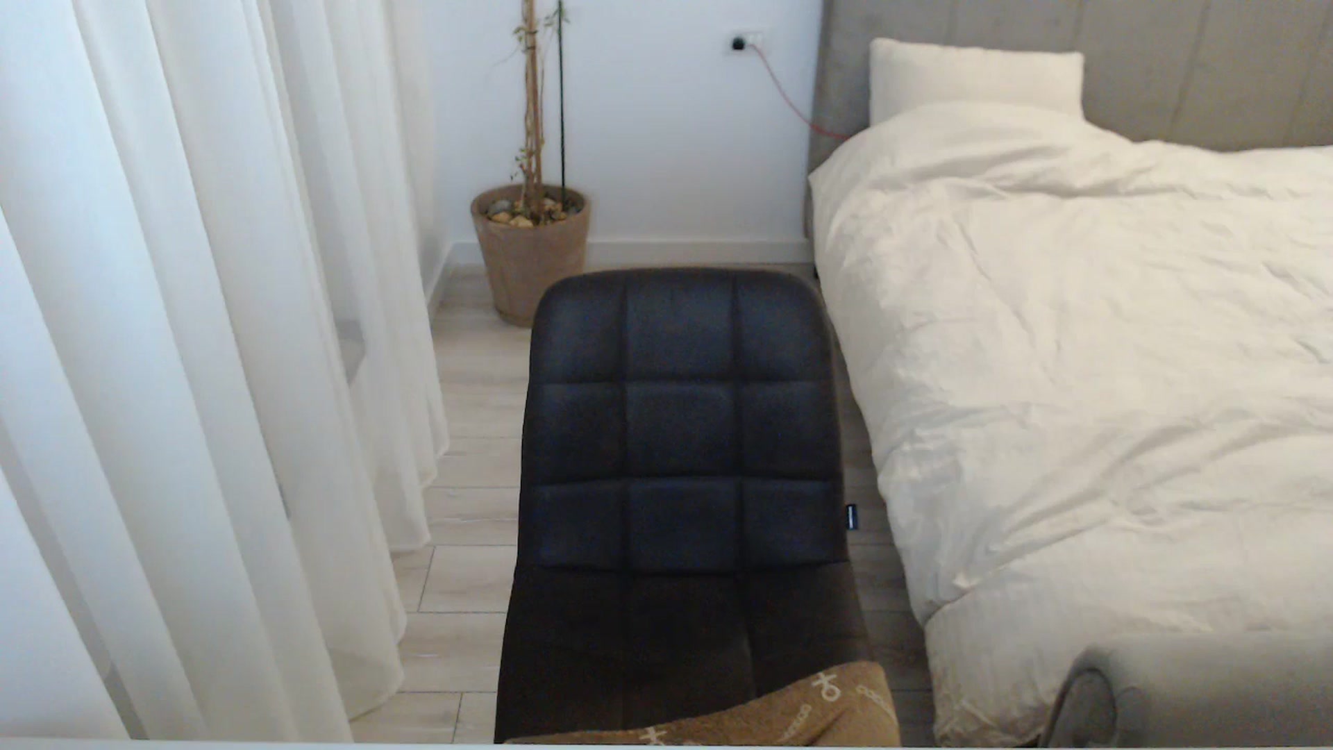 Gallery image thumbnail from Darkella's myfreecams stream on, 07/22/2023, 24:02 image 13 of 20
