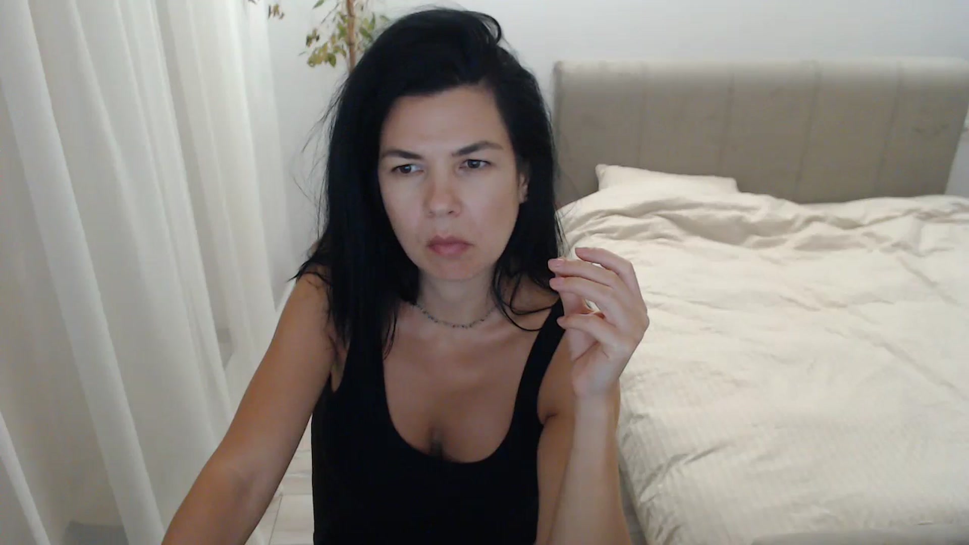 Gallery image thumbnail from Darkella's myfreecams stream on, 07/24/2023, 24:08 image 16 of 20
