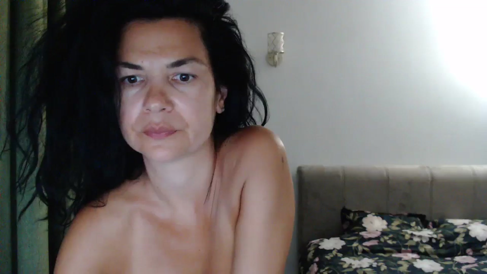 Gallery image thumbnail from Darkella's myfreecams stream on, 08/06/2023, 01:29 image 19 of 20