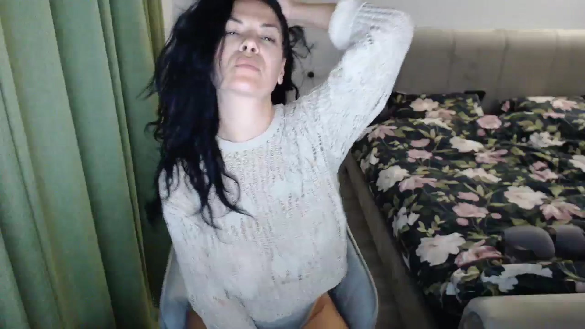 Gallery image thumbnail from Darkella's myfreecams stream on, 08/07/2023, 24:21 image 7 of 20