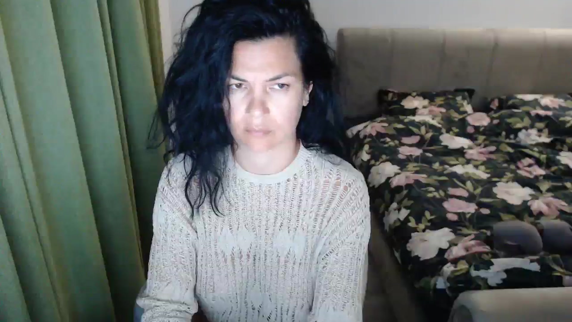 Gallery image thumbnail from Darkella's myfreecams stream on, 08/07/2023, 24:21 image 4 of 20