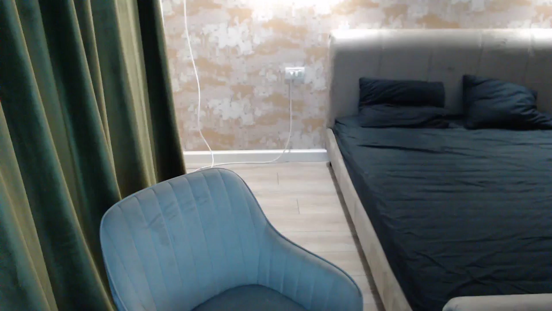 Gallery image thumbnail from Darkella's myfreecams stream on, 09/02/2023, 01:47 image 11 of 20