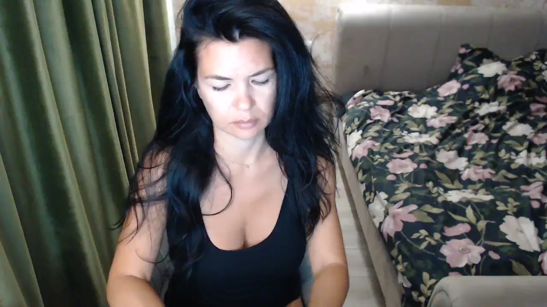 Gallery image thumbnail from Darkella's myfreecams stream on, 09/19/2023, 22:33 image 11 of 20