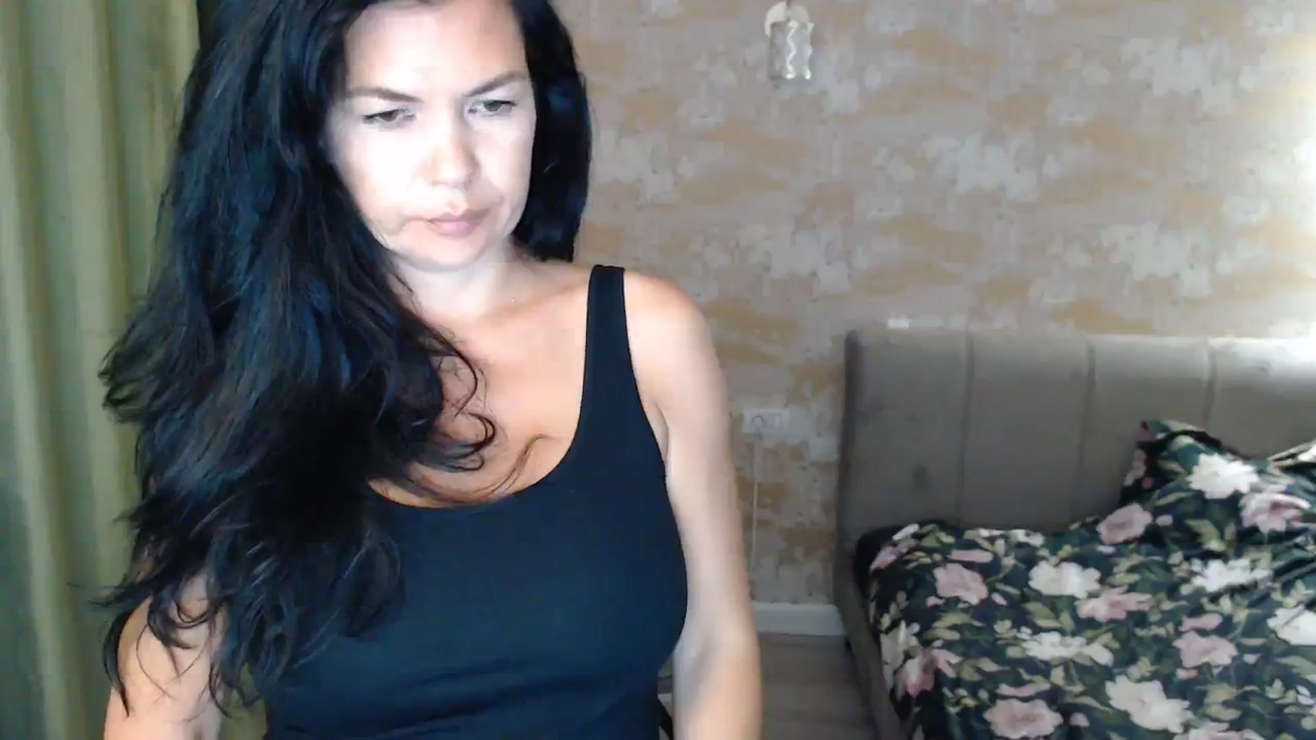 Gallery image thumbnail from Darkella's myfreecams stream on, 09/19/2023, 22:55 image 11 of 20