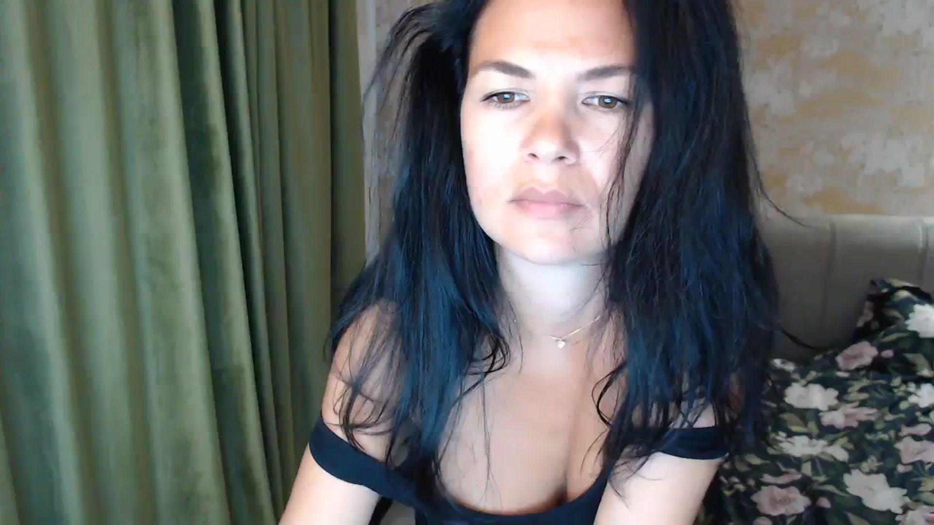 Gallery image thumbnail from Darkella's myfreecams stream on, 09/19/2023, 23:13 image 13 of 20