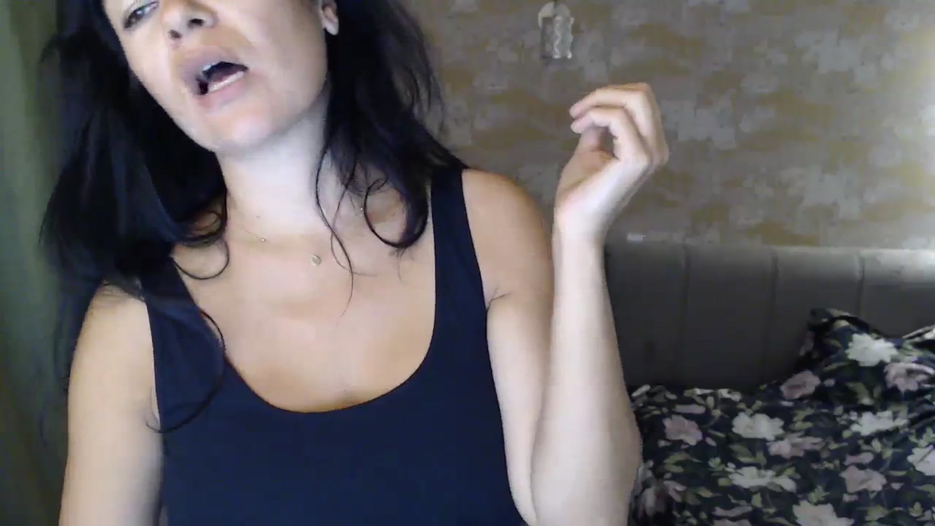 Gallery image thumbnail from Darkella's myfreecams stream on, 09/20/2023, 24:23 image 3 of 20