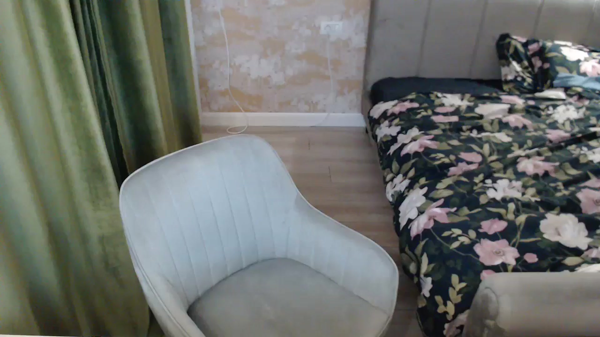 Gallery image thumbnail from Darkella's myfreecams stream on, 09/23/2023, 22:32 image 9 of 20