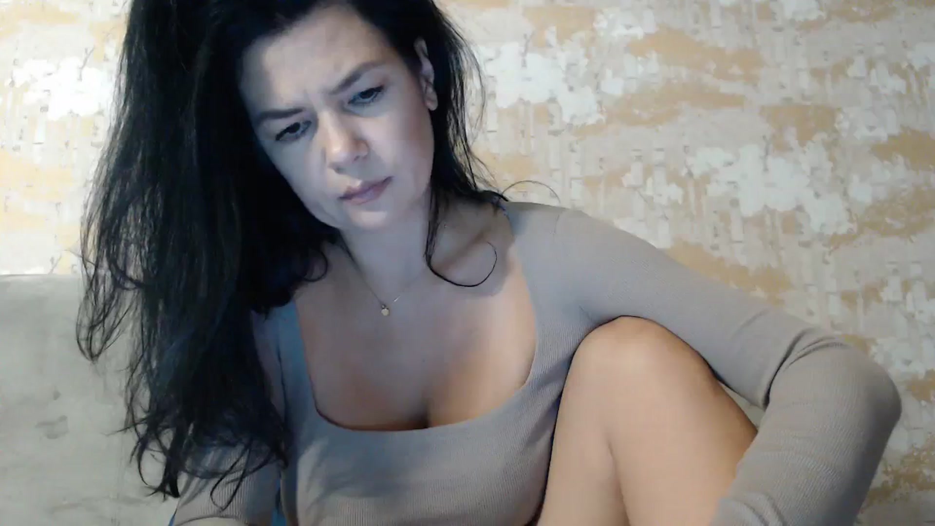Gallery image thumbnail from Darkella's myfreecams stream on, 10/07/2023, 22:41 image 3 of 20