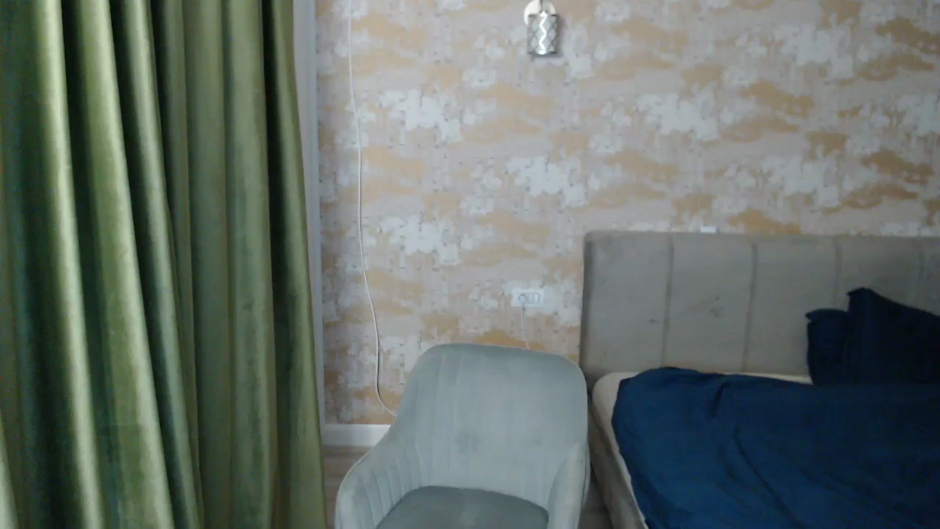 Gallery image thumbnail from Darkella's myfreecams stream on, 10/08/2023, 23:36 image 9 of 20
