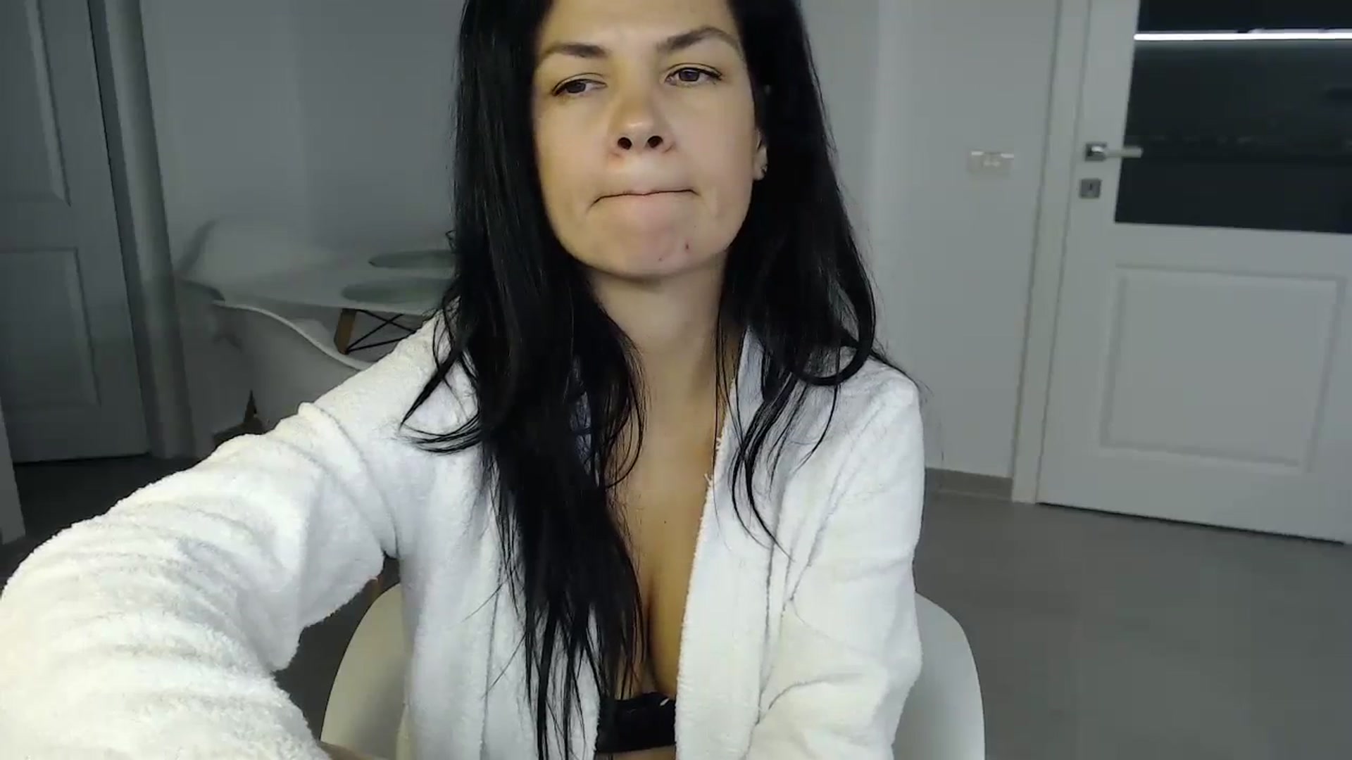 Gallery image thumbnail from Darkella's myfreecams stream on, 10/19/2023, 24:06 image 15 of 20
