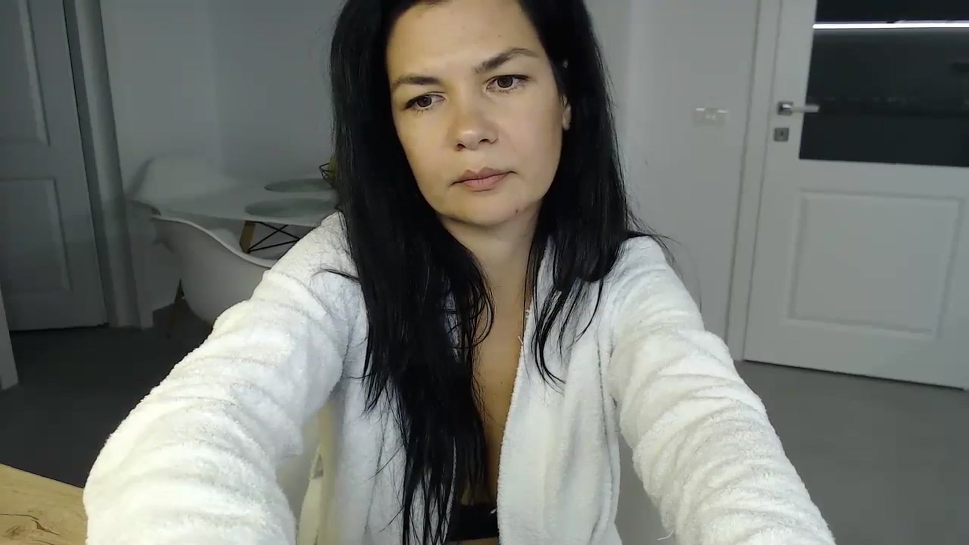 Gallery image thumbnail from Darkella's myfreecams stream on, 10/19/2023, 24:06 image 16 of 20