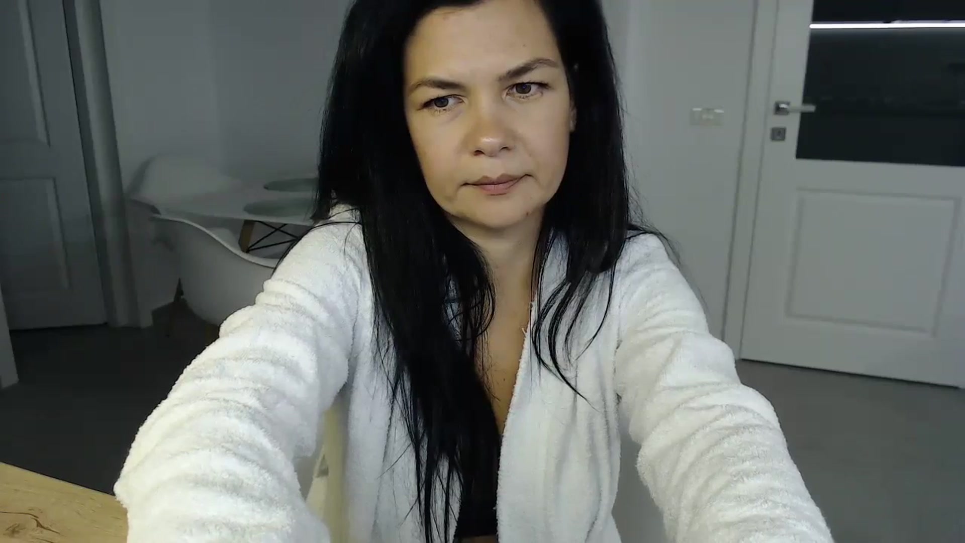 Gallery image thumbnail from Darkella's myfreecams stream on, 10/19/2023, 24:06 image 14 of 20
